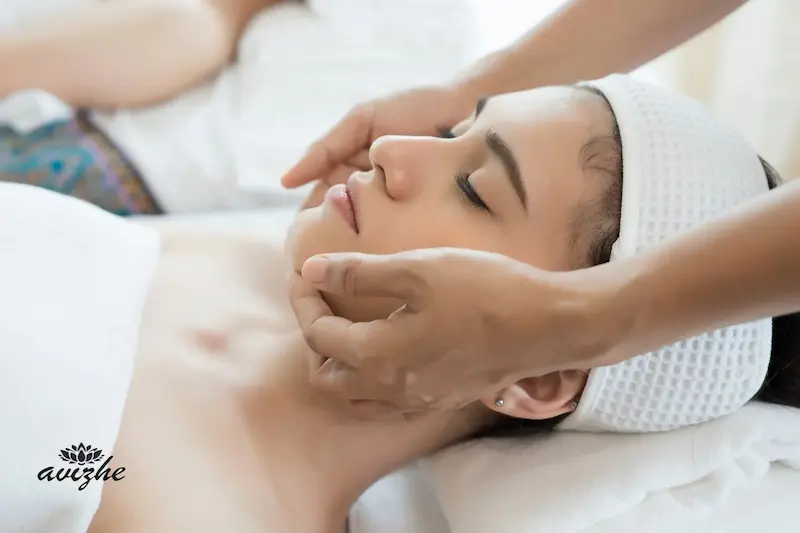 آموزش حرفه‌ای ماساژ صورت